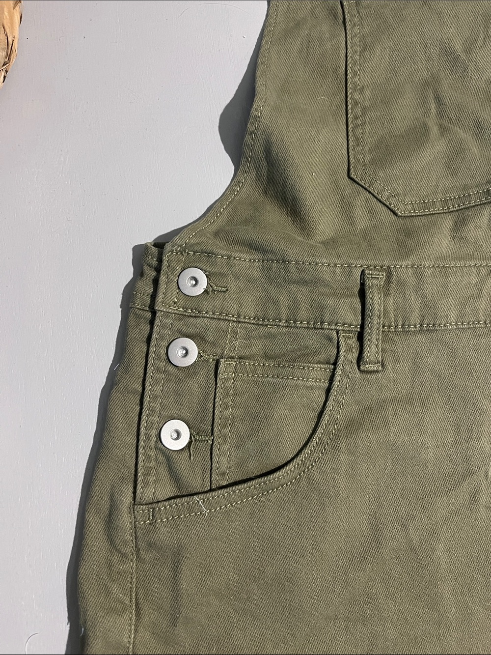 No Boundaries Olive Green Short Overalls - Picture 5 of 14